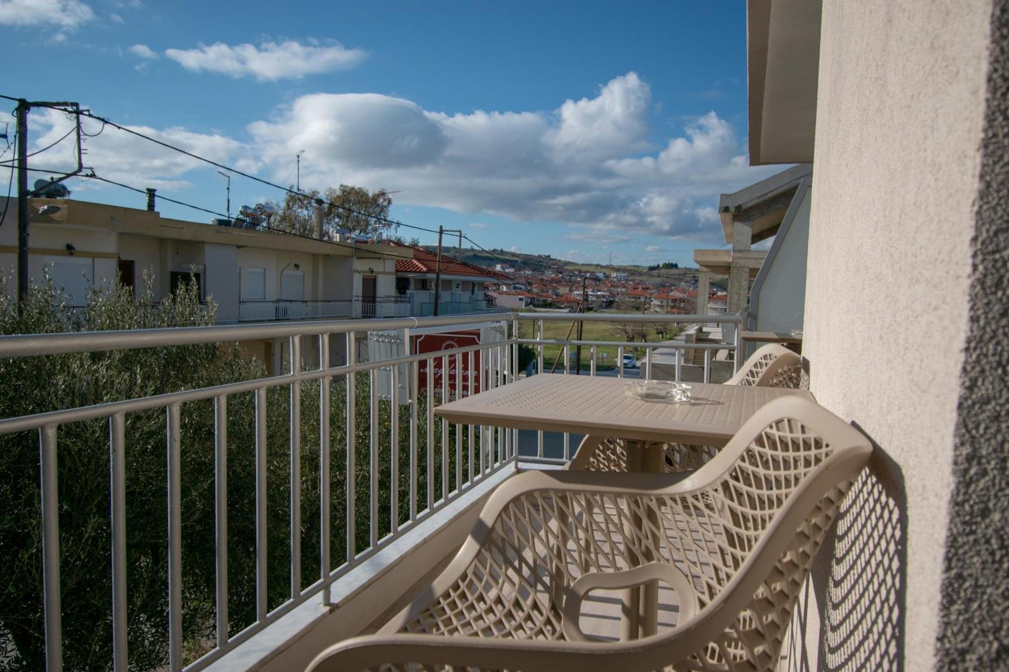 Magdalena Seaside Apartments Nea Roda Zimmer foto